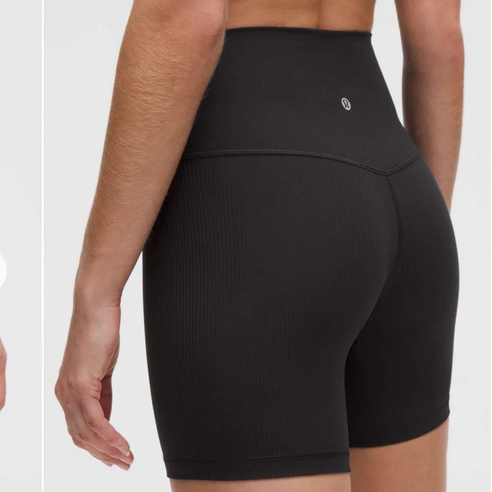 NEW Lululemon Align Hi-Rise Ribbed Short Black 6” Inseam SZ 4 Activewear Workout - Picture 1 of 10